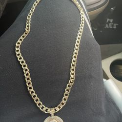 10k Gold Chain 30 Grams Asking For 1900