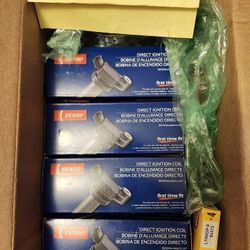 DENSO Direct Ignition Coil OE Quality 4 Pack with NGK 94372 spark plugs