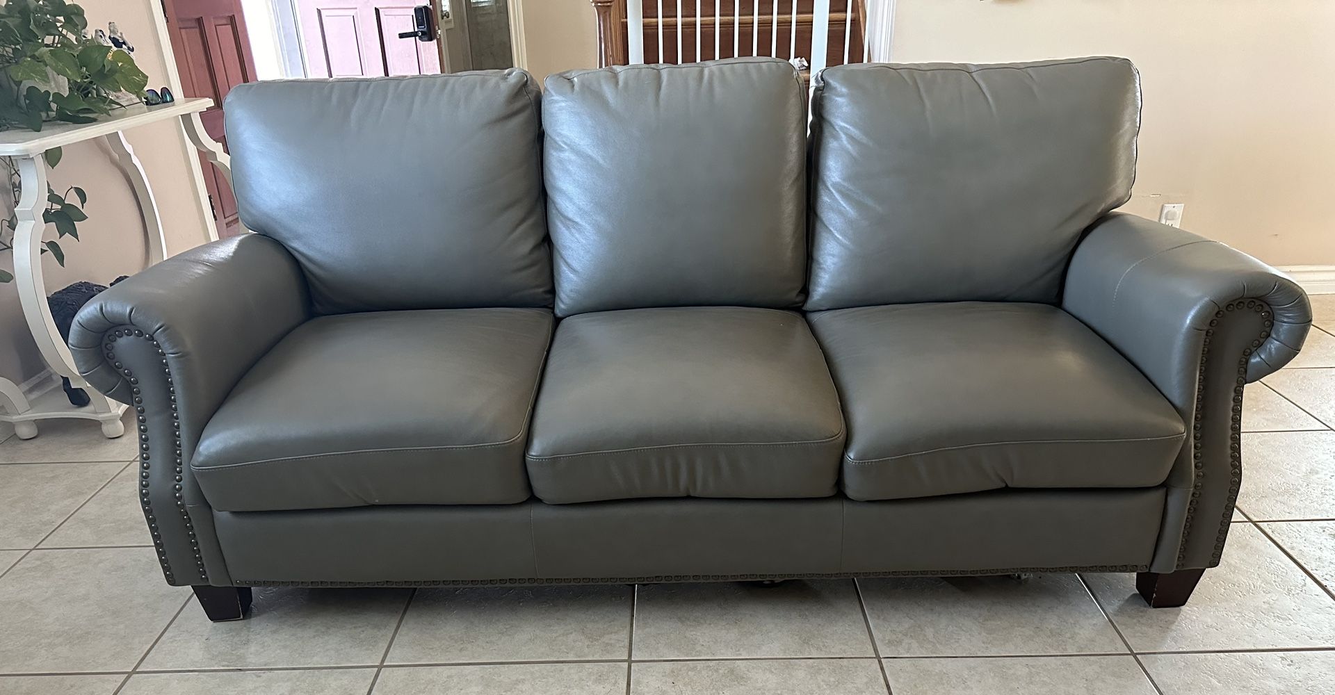 Abbyson Landon Grey Top Grain Leather Sofa