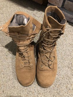 US Army boots, desert wear