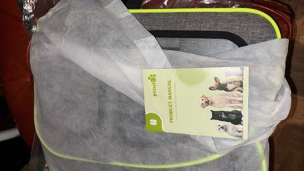 Pecute Pet expandable backpack carrier with acrylic windows