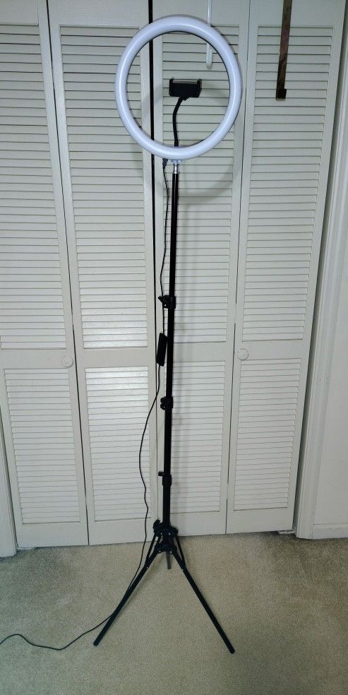 12" Ring Light W/ Stand