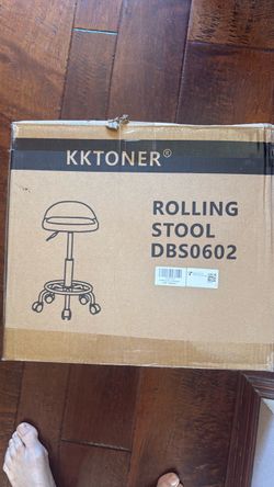Rolling stool/chair for office/drawing Blue