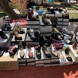 100 Pares De Zapatos Para Revender$400