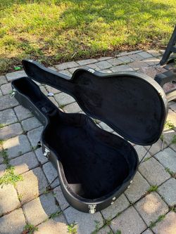 Fender acoustic guitar hardshell case