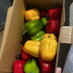 Small Toy Bell Peppers