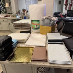 Various Padded Envelopes, Boxes & Bubble Wrap 📦
