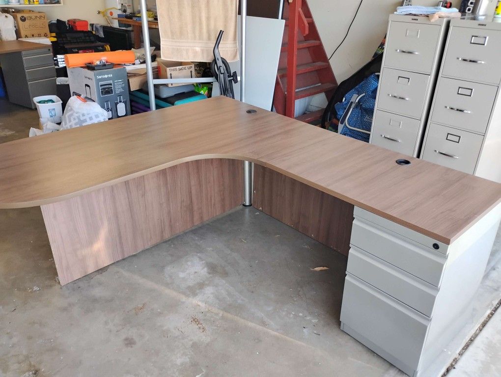 Miscellaneous Office Furniture