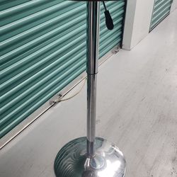 Cocktail table adjustable height
