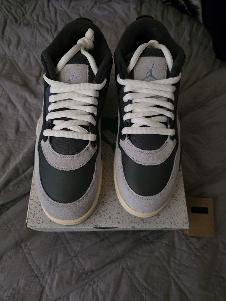 Air Jordan 4 RM "Iron Grey"