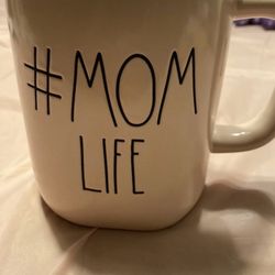 Rae Dunn Brand  New # Mom Life  Mug