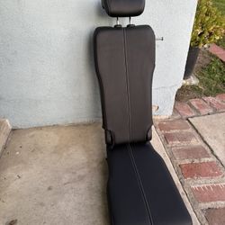 2015 Toyota Sienna Leather Middle Seat