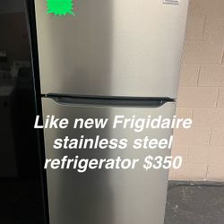 Like New Frigidaire Stainless Steel Refrigerator 