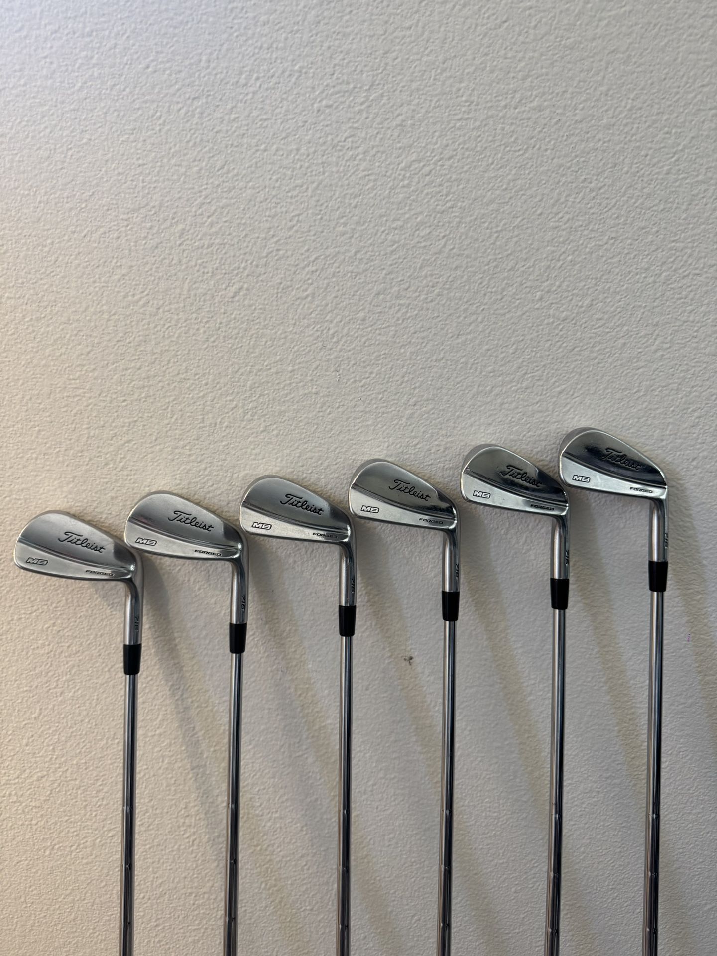 Titleist irons - 716 MB 4 - 9irons
