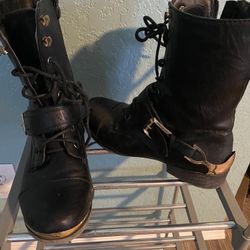 Glaze Black Boots 