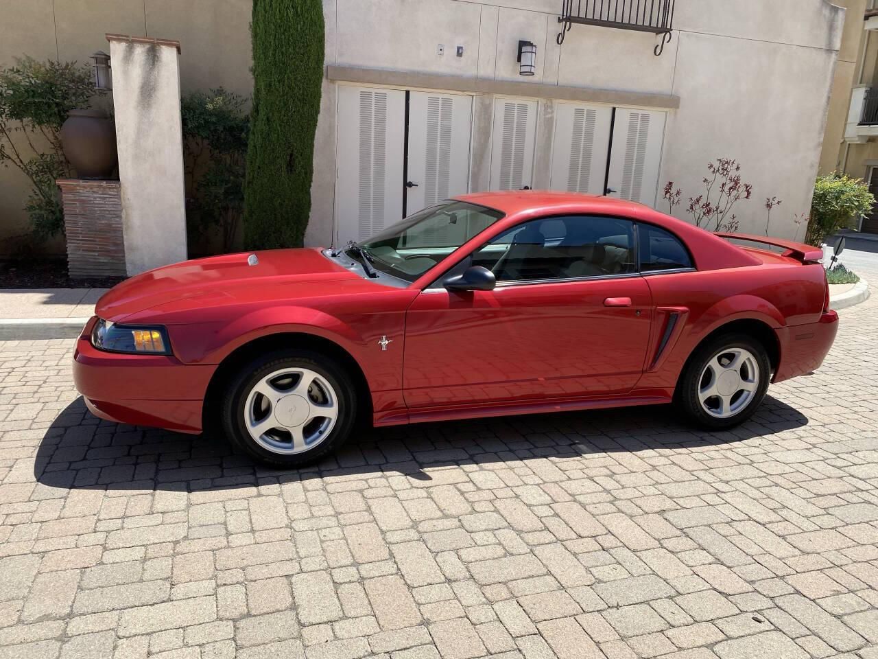 2002 Ford Mustang