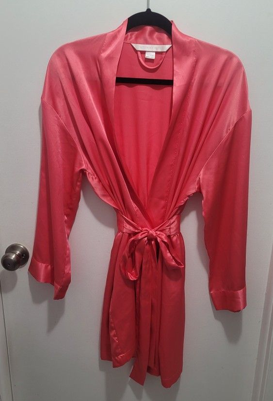 Victoria's Secret Satin Short Peach Robe One Size
