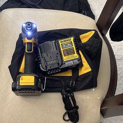 Tool dewalt
