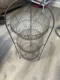 Egg/Fruit Basket
