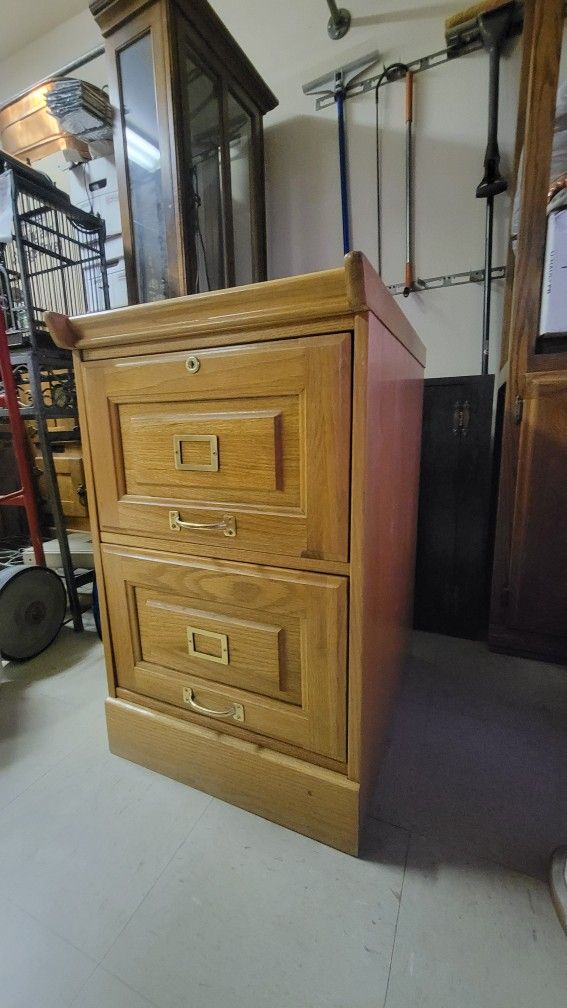 Oak File Cabinet - 2 Drawers