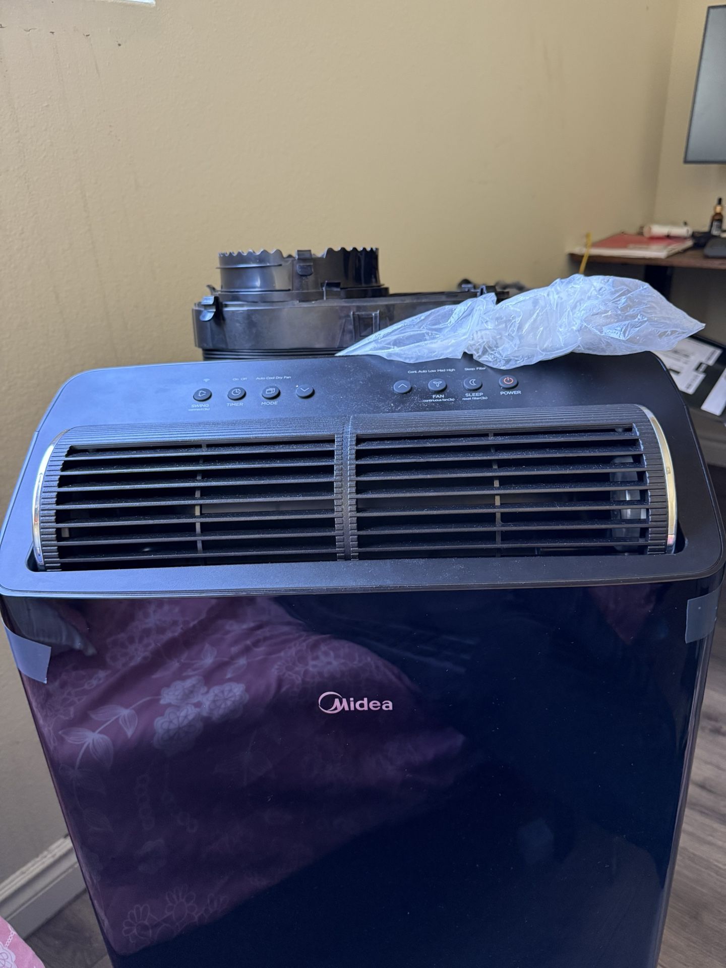 Portable AC Midea Duo Window Dualhose Unit— 3 Months Old (Model: MAP12S1TBL)