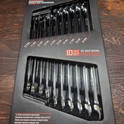 New icon 10 pc Metric Ratcheting Wrench Set