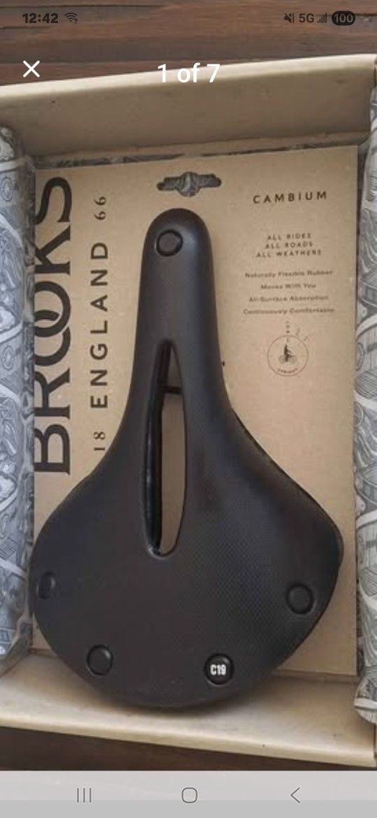 Brooks C19  Carved Sattle Seat 