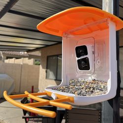  Solar Wifi Bird Feeder with Camera -retail $160