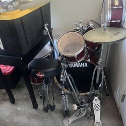 Yamaha drum set
