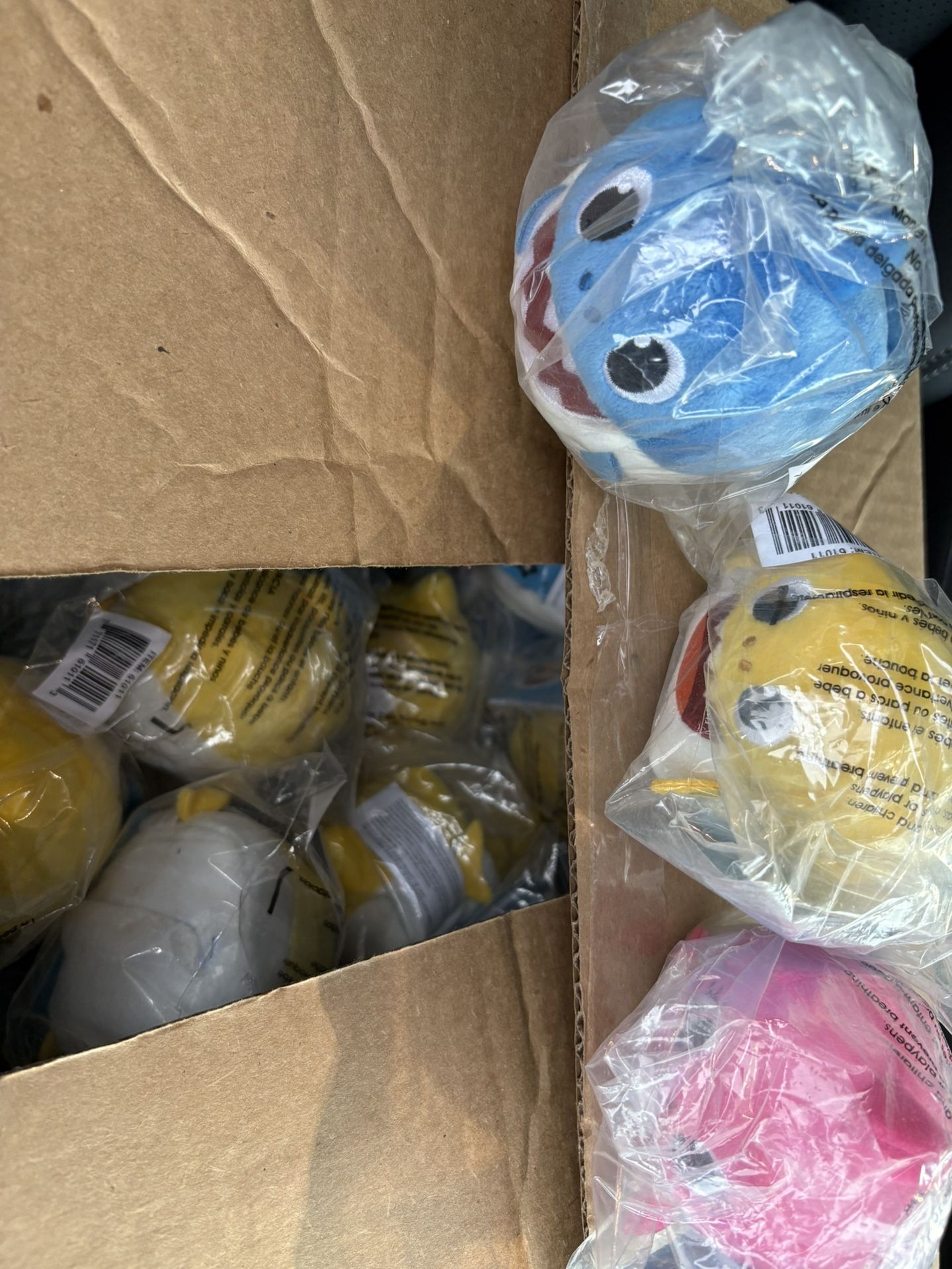 52 Baby Shark Pink Yellow And Blue
