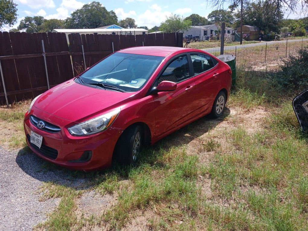 2016 Hyundai Accent