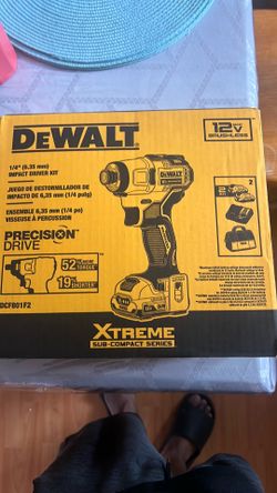 Impact driver kit DeWALT