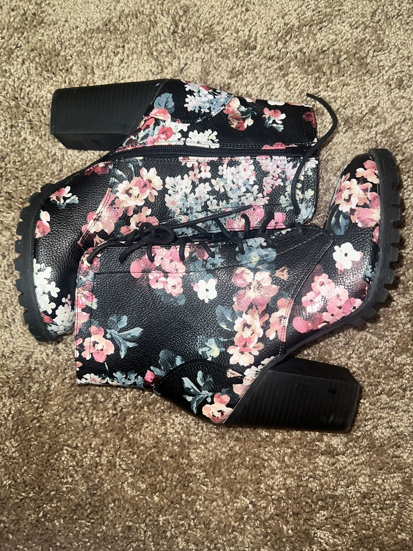 Cute Floral High heel boots