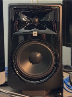 8” Studio Monitors & sub