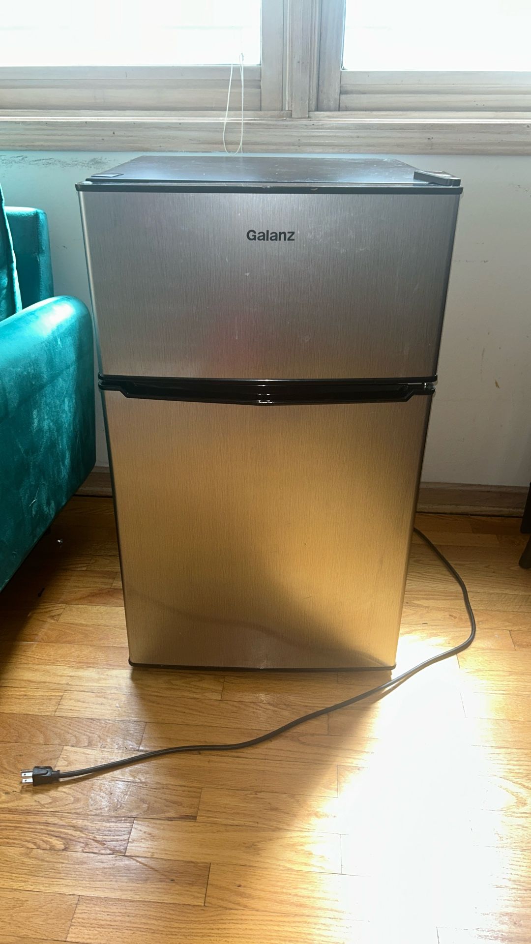 Galantz Mini Fridge Good condition