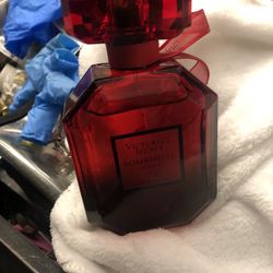 Victoria’s Secret BOMBSHELL intense Eau 