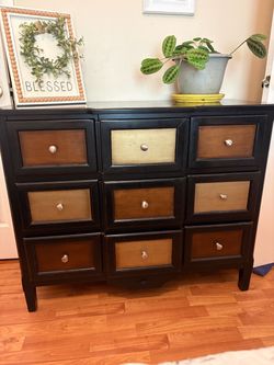 Dresser