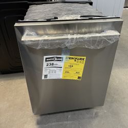 LG 3 Tray Dishwasher In Stainless Steel 