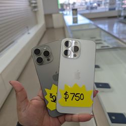 iPhone 15 Pro Max 256GB AT&T Cricket