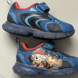 Paw Patrol Boys Light Up Sneakers Size 6