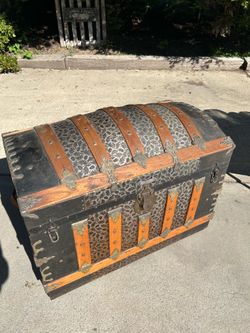 Old Trunk!