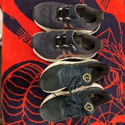 Kids tennis shoes (ASICS )