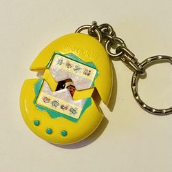 Cracked  Egg Vintage Tamagotchi McDonalds Happy Meal Toy 1997 Collectible