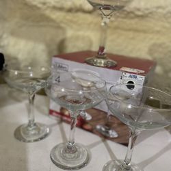 Libbeys 4 Pieces Cocktail Drinking Glass 