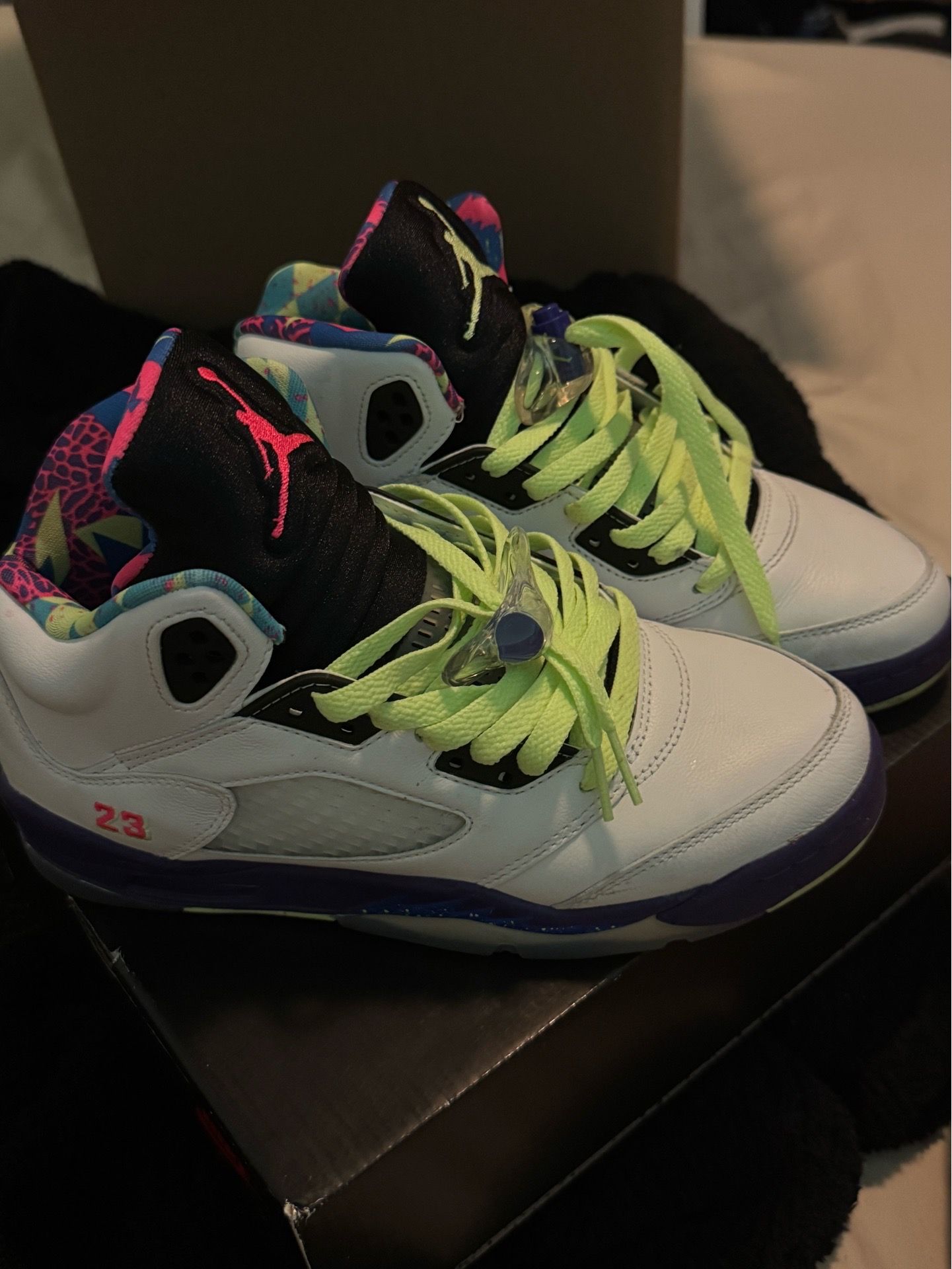 Jordan 5 Retro Size 6Y/Womens 7.5