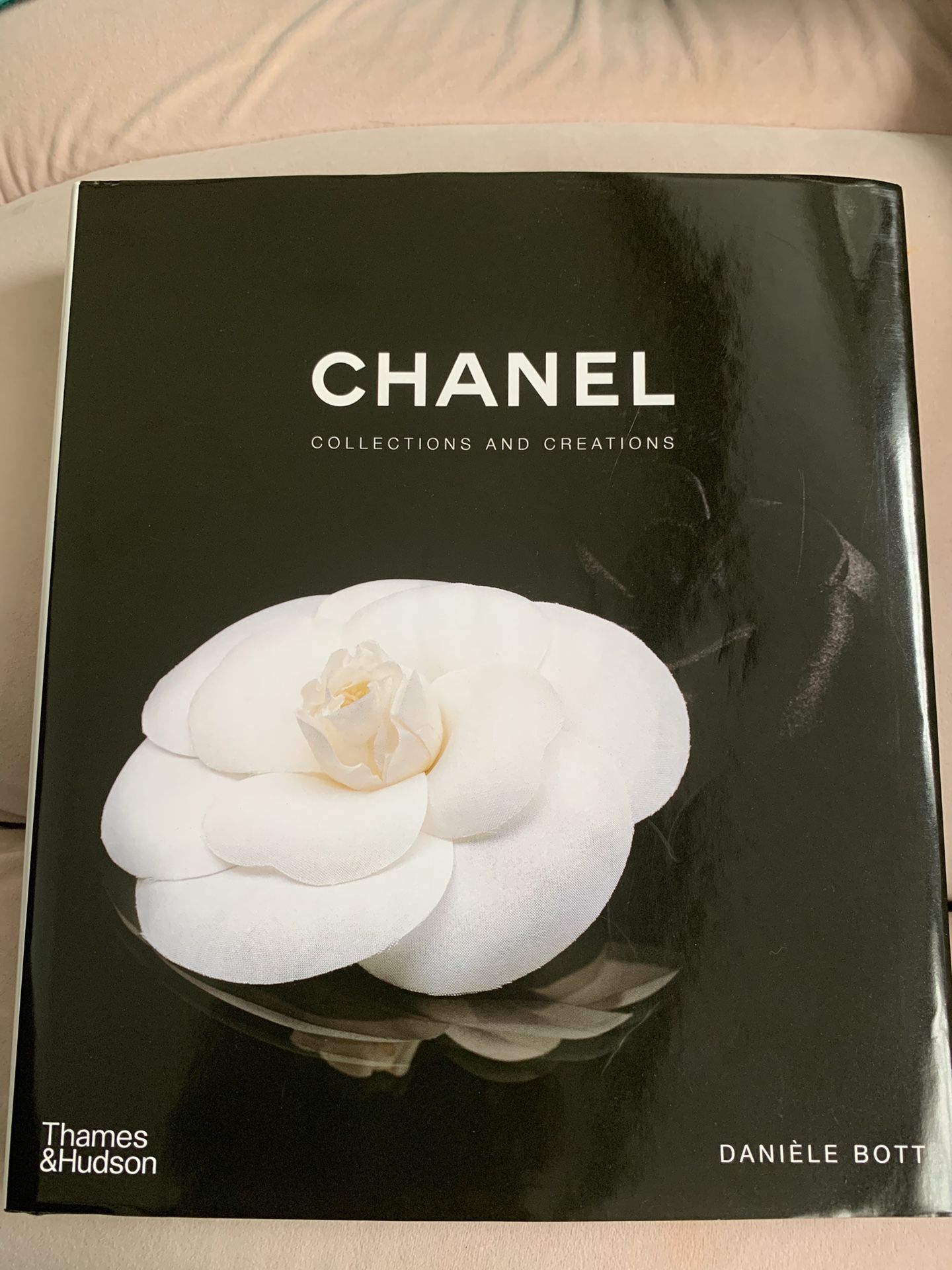 Offical Chanel Book