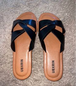 New Woman's black sandals size 6