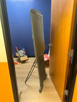 400$ off Quartet® DuraMax® Presentation Easel With Whiteboard/Flipchart Holder, 72"H, Gray