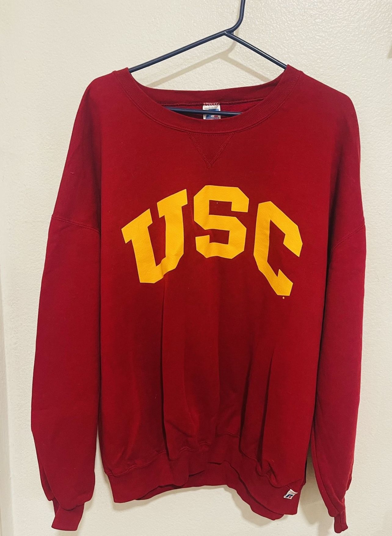 UNIVERSITY OF SOUTHERN CALIFORNIA SWEATSHIRT
