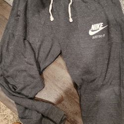 Nike Women's Jogger Pants $10